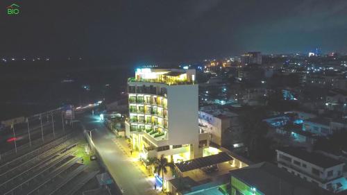 bio_hotel_standing_8